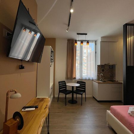 Apartamente Melodi Durrës Esterno foto