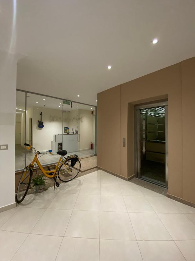 Apartamente Melodi Durrës Esterno foto