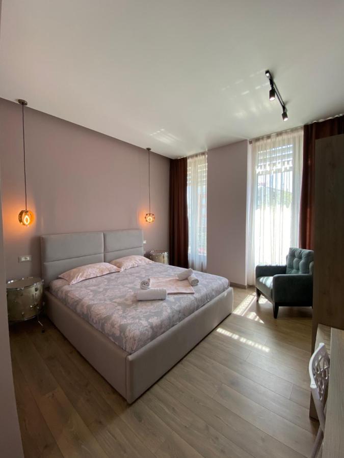 Apartamente Melodi Durrës Esterno foto