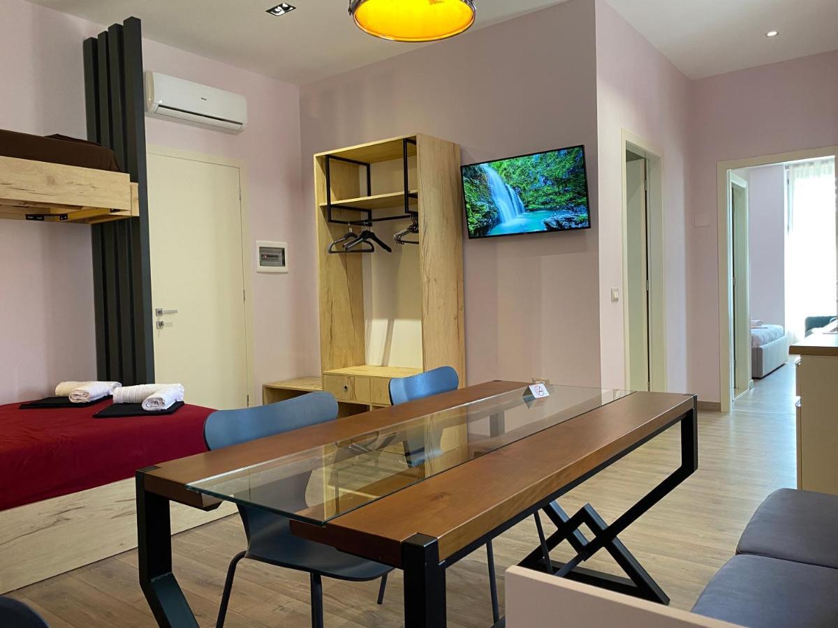 Apartamente Melodi Durrës Esterno foto